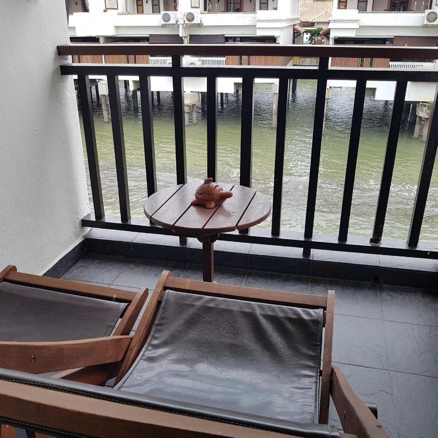 Tokido Private Water Chalet Pd Port Dickson Esterno foto